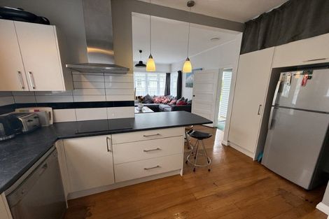 Photo of property in 13 Purser Grove, Fairfield, Lower Hutt, 5011