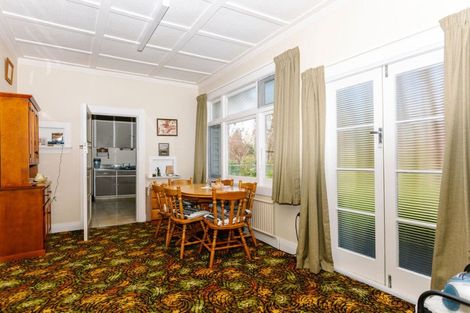 Photo of property in 36 Riverdale Road, Dannevirke, 4930