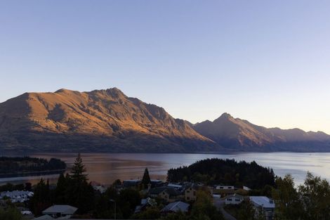 Photo of property in 13d Poole Lane, Queenstown, 9300