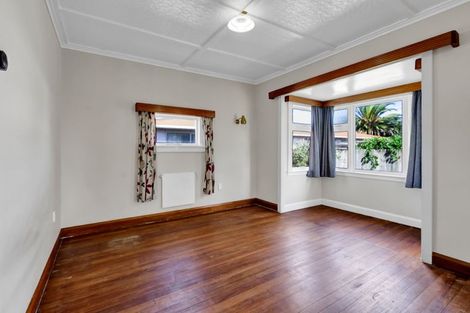 Photo of property in 24 Morrissey Street, Hawera, 4610