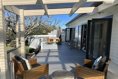 Photo of property in 25 Lysnar Street, Okitu, Gisborne, 4010