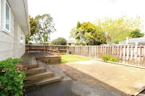 Photo of property in 16 Pickering Crescent, Chedworth, Hamilton, 3210