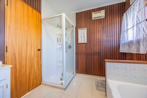 Photo of property in 87d Lancaster Road, Beach Haven, Auckland, 0626