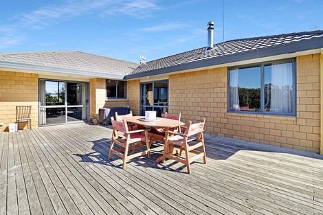 Photo of property in 2425d State Highway 2, Pukehina, Te Puke, 3186