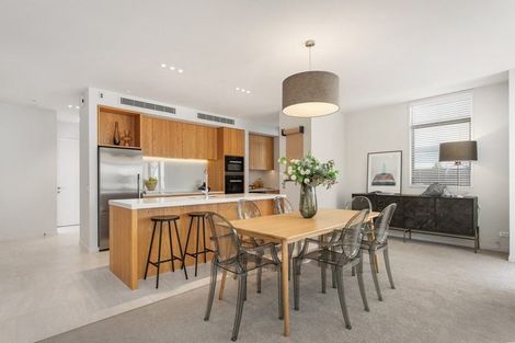 Photo of property in 96 Merivale Lane, Merivale, Christchurch, 8014