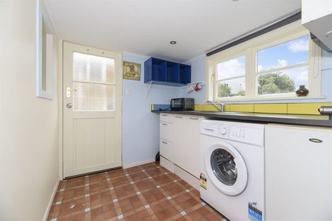 Photo of property in 1/10 White Swan Road, Mount Roskill, Auckland, 1041