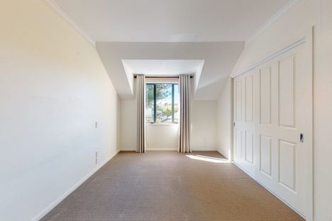 Photo of property in 35 Futuna Close, Karori, Wellington, 6012