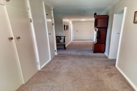 Photo of property in 6 Tybalt Street, Stratford, 4332