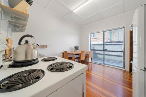 Photo of property in 73 West Coast Road, Glen Eden, Auckland, 0602