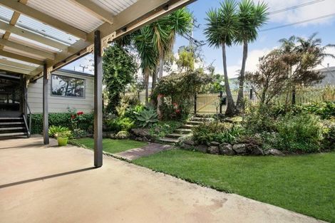 Photo of property in 1/17 Churchill Road, Cockle Bay, Auckland, 2014