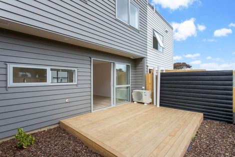 Photo of property in 19e Chislehurst Street, Henderson, Auckland, 0612