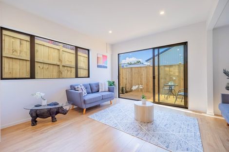 Photo of property in 18 Waka Street, Albany Heights, Auckland, 0632