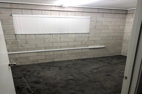 Photo of property in 7 Puawai Place, Northcote, Auckland, 0627