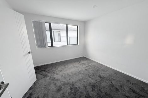 Photo of property in 127 Oreil Avenue, West Harbour, Auckland, 0618