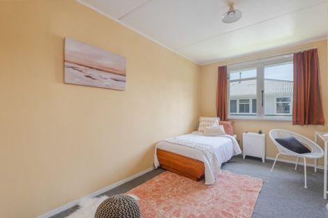 Photo of property in 30 Ashford Avenue, Hokowhitu, Palmerston North, 4410