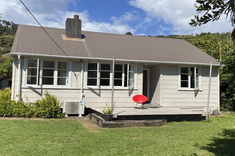 Photo of property in 9 Main Rd Ngakawau, Ngakawau, 7824