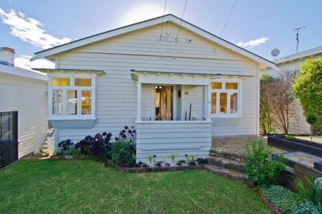 Photo of property in 54 Quadrant Road, Onehunga, Auckland, 1061