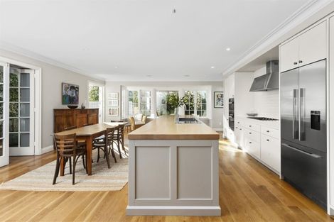 Photo of property in 2 Helmores Lane, Merivale, Christchurch, 8014