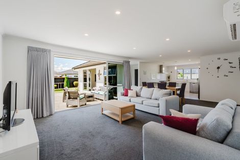 Photo of property in 43 Batten Drive, Flagstaff, Hamilton, 3210