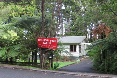 Photo of property in 23 Ngaio Road, Titirangi, Auckland, 0604