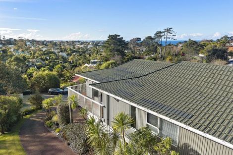 Photo of property in 1/98 Park Rise, Campbells Bay, Auckland, 0630