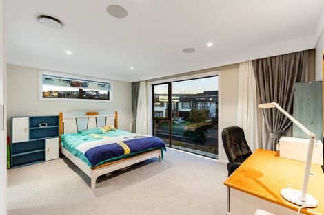 Photo of property in 4 Hanikura Street, Long Bay, Auckland, 0630