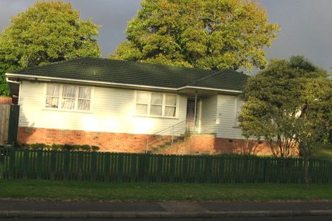 Photo of property in 90 Vodanovich Road, Te Atatu South, Auckland, 0610