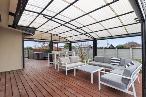 Photo of property in 6 Trump Place, Kelvin Grove, Palmerston North, 4414