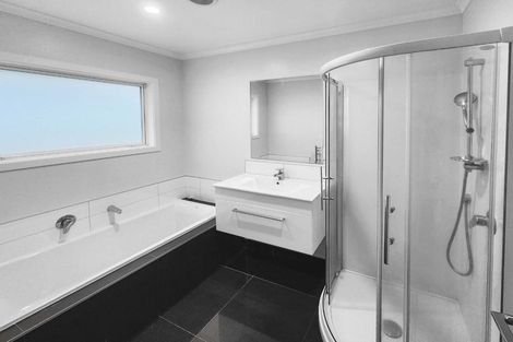 Photo of property in 2 Hemi Street, Waikanae, 5036