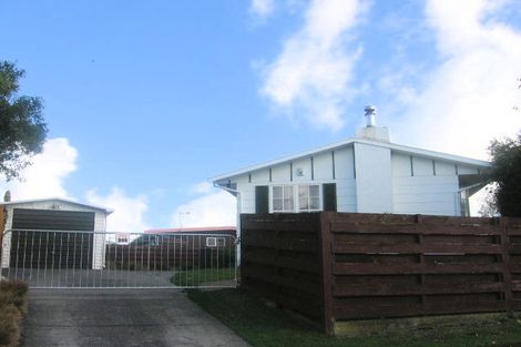 Photo of property in 6 Kimberley Grove, Westbrook, Palmerston North, 4412