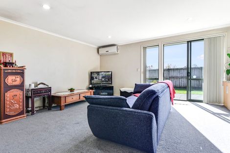 Photo of property in 19 Nobleman Place, Hamilton East, Hamilton, 3216