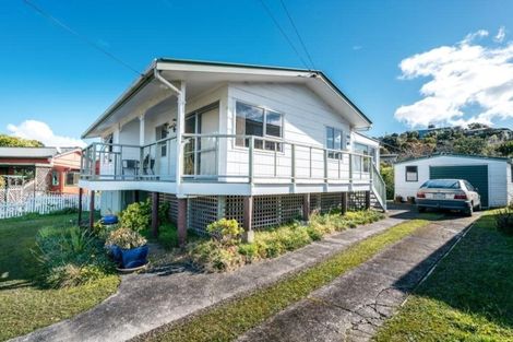 Photo of property in 11 Wattle Road, Oneroa, Waiheke Island, 1081