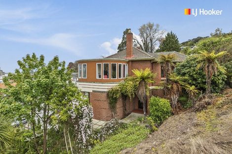 Photo of property in 60 Queen Street, North Dunedin, Dunedin, 9016