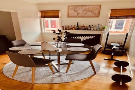 Photo of property in 32 Reid Road, New Lynn, Auckland, 0600