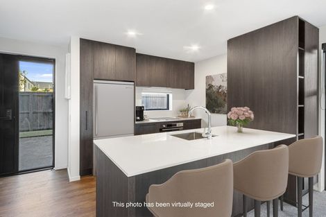 Photo of property in 4/5 Reading Street, Upper Riccarton, Christchurch, 8041