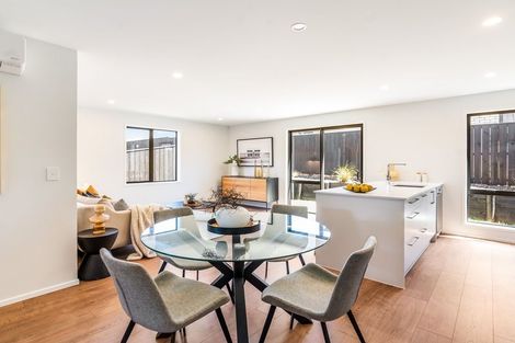 Photo of property in 4 Manaakitia Road, Karaka, 2124