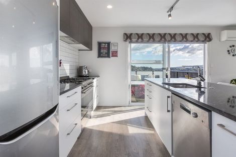 Photo of property in 62 Endeavour Drive, Whitby, Porirua, 5024