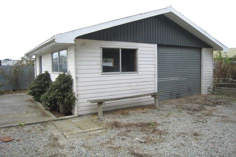 Photo of property in 9 Queen Street, Pareora, 7912