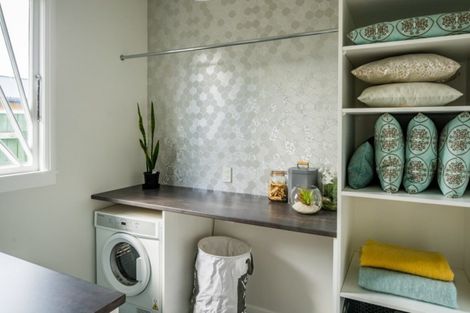 Photo of property in 6 Fairfield Avenue, Fairfield, Lower Hutt, 5011