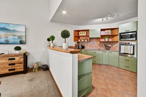 Photo of property in 3 Trossach Place, Wattle Downs, Auckland, 2103