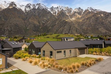 Photo of property in 4 Polperro Court, Jacks Point, Queenstown, 9371