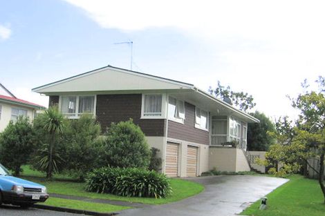 Photo of property in 40 Kurnell Drive, Botany Downs, Auckland, 2010
