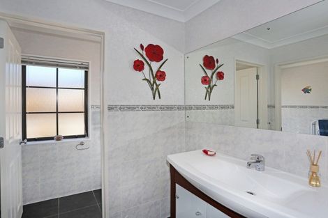 Photo of property in 31 Monument Road, Clevedon, Papakura, 2582