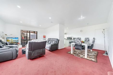 Photo of property in 4 Brunswick Rise, Mangere, Auckland, 2022