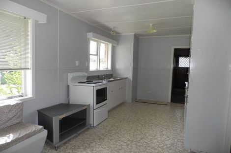 Photo of property in 8 Kohekohe Street, New Lynn, Auckland, 0600