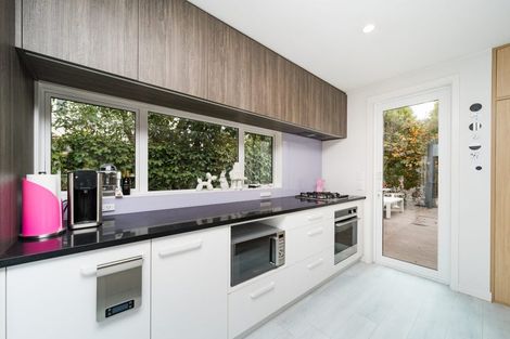 Photo of property in 423b Featherston Street, Palmerston North, 4414