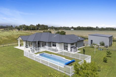 Photo of property in 14 Heatherlea Road West, Levin, 5575