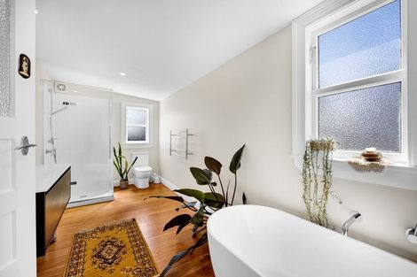 Photo of property in 67 Govett Avenue, Frankleigh Park, New Plymouth, 4310