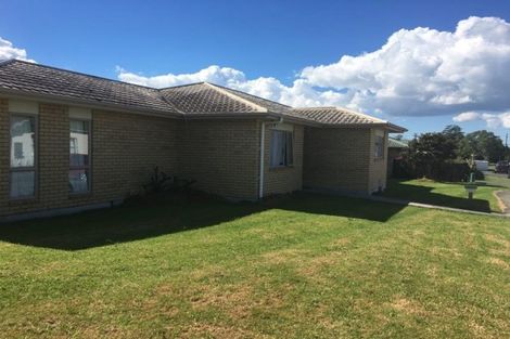 Photo of property in 9 Neesons Way, Glendene, Auckland, 0602