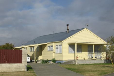 Photo of property in 26 Duckworth Crescent, Greenmeadows, Napier, 4112